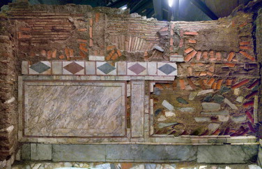 Palazzo Valentini, area along via di S. Eufemia, Domus B: incrustationes on a ...