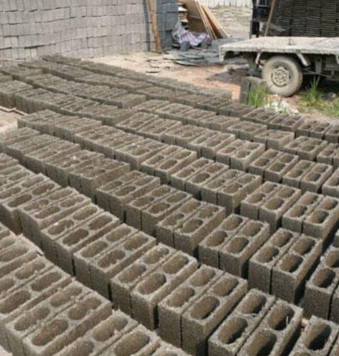 Rebirth Bricks (2008) by Liu.